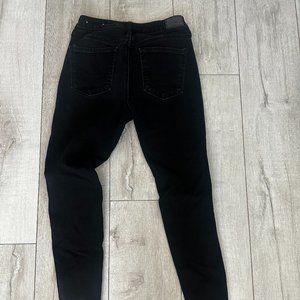 American Eagle distressed jeans